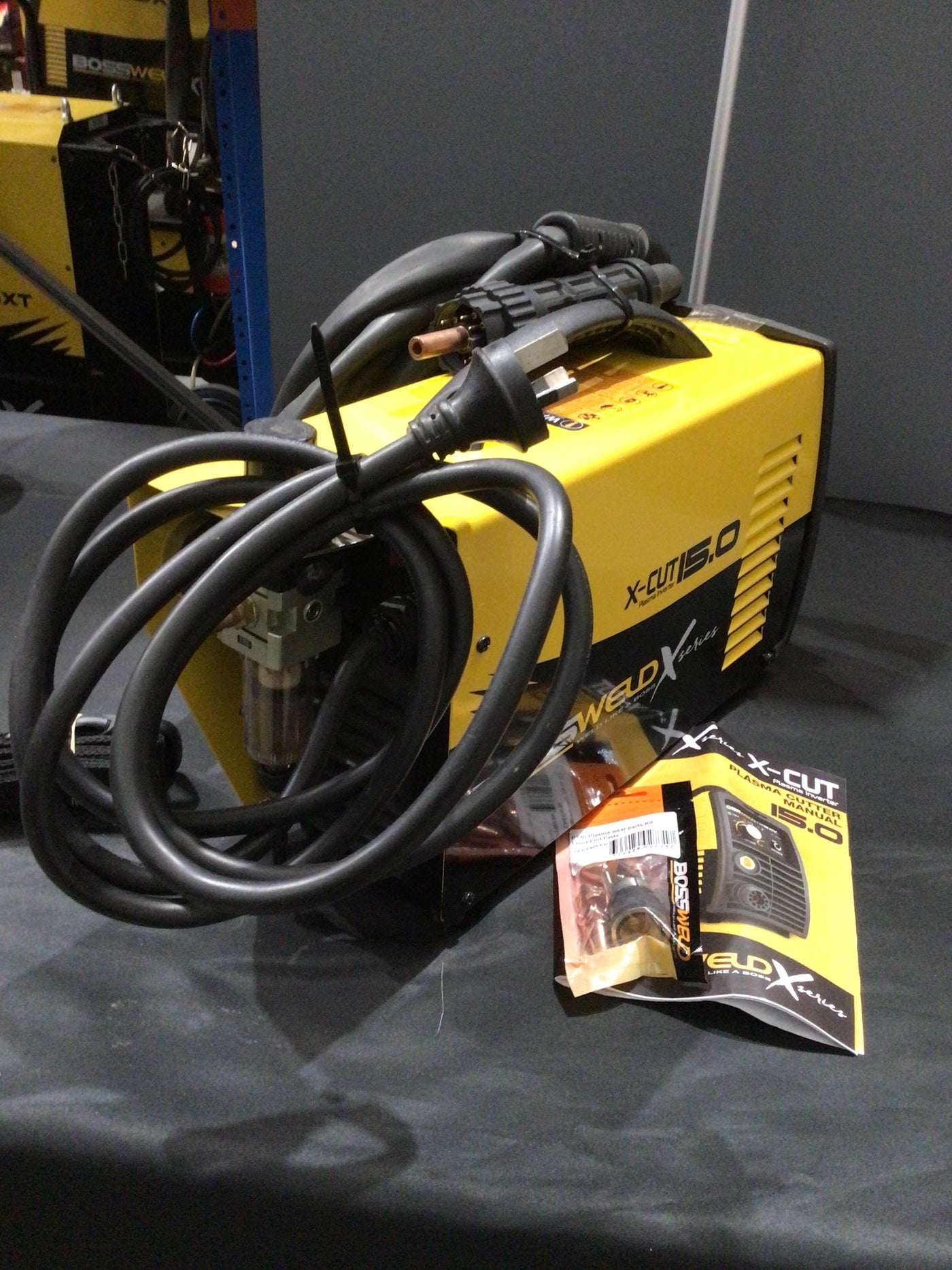 Bossweld X-Cut 15 Plasma Cutter Near New