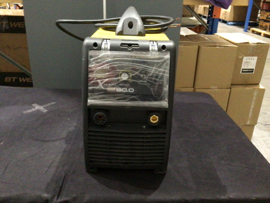 Bossweld X-Cut 30 Plasma Cutter - Near New