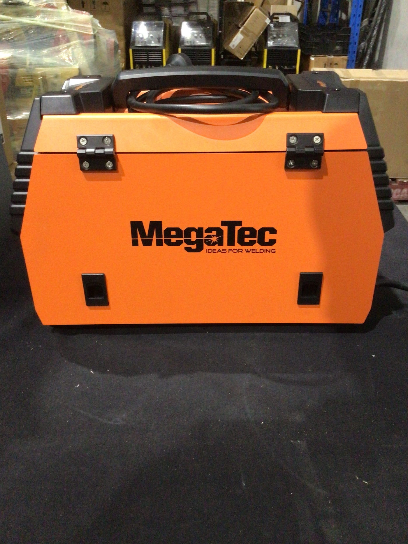 Megatec MIG 205 Welder - Near New
